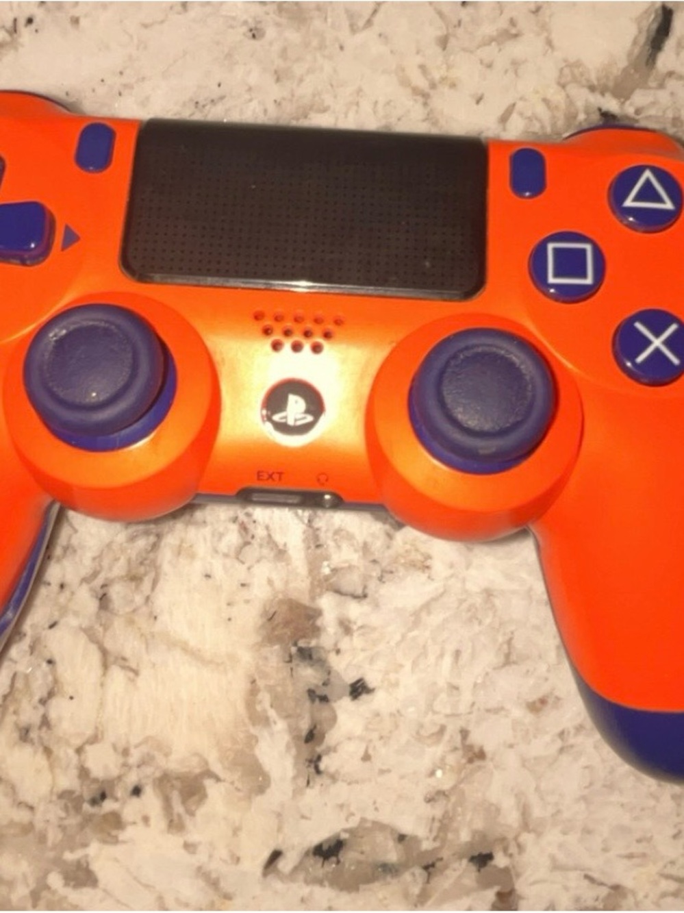 Sony PlayStation 4 DualShock 4 Wireless Controller - Picture 3 of 3